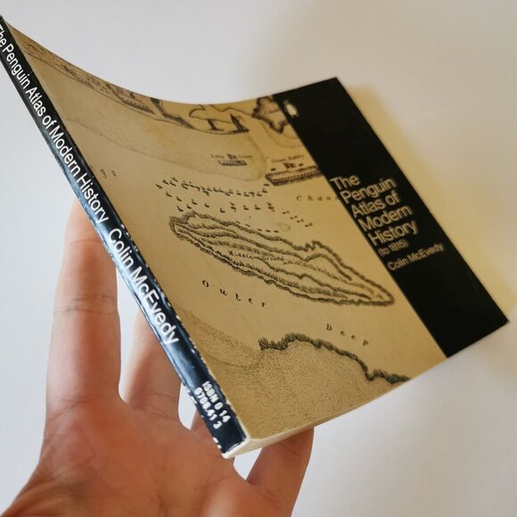 1990s Penguin Book of Modern History to 1815 by Colin McEvedy Historical Maps - Picture 3 of 9